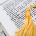 Naar aanleiding of na aanleiding: welke is correct?