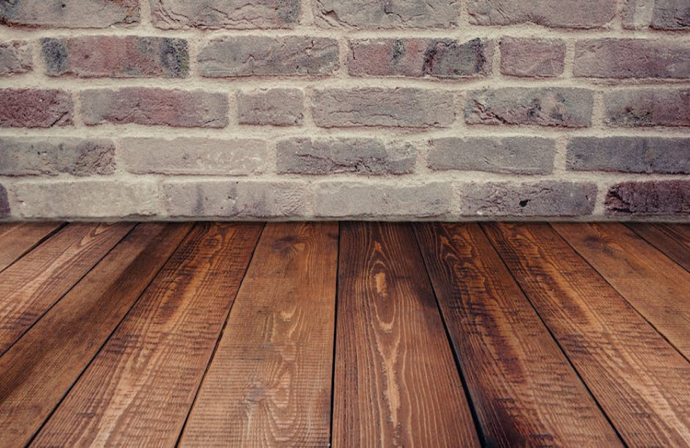 Waarom ontstaan er kringen op houten tafels en hoe voorkom je ze?