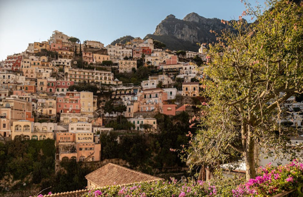 Vliegveld Amalfikust: waar je landt en hoe je daarna bij Positano of Amalfi komt