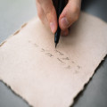 I.o. ondertekenen: correcte manier